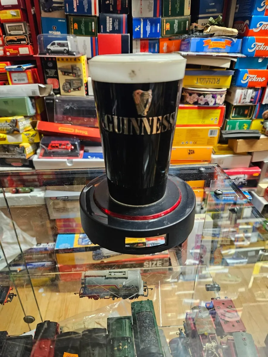 Guinness Pint Display - Image 1