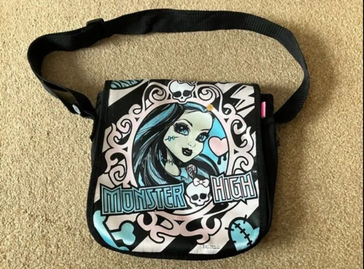 Monster High Accessories - Image 4