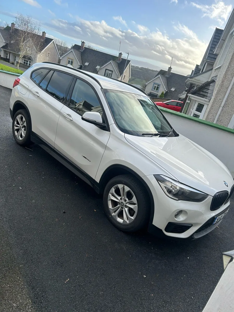 BMW x1 - Image 1