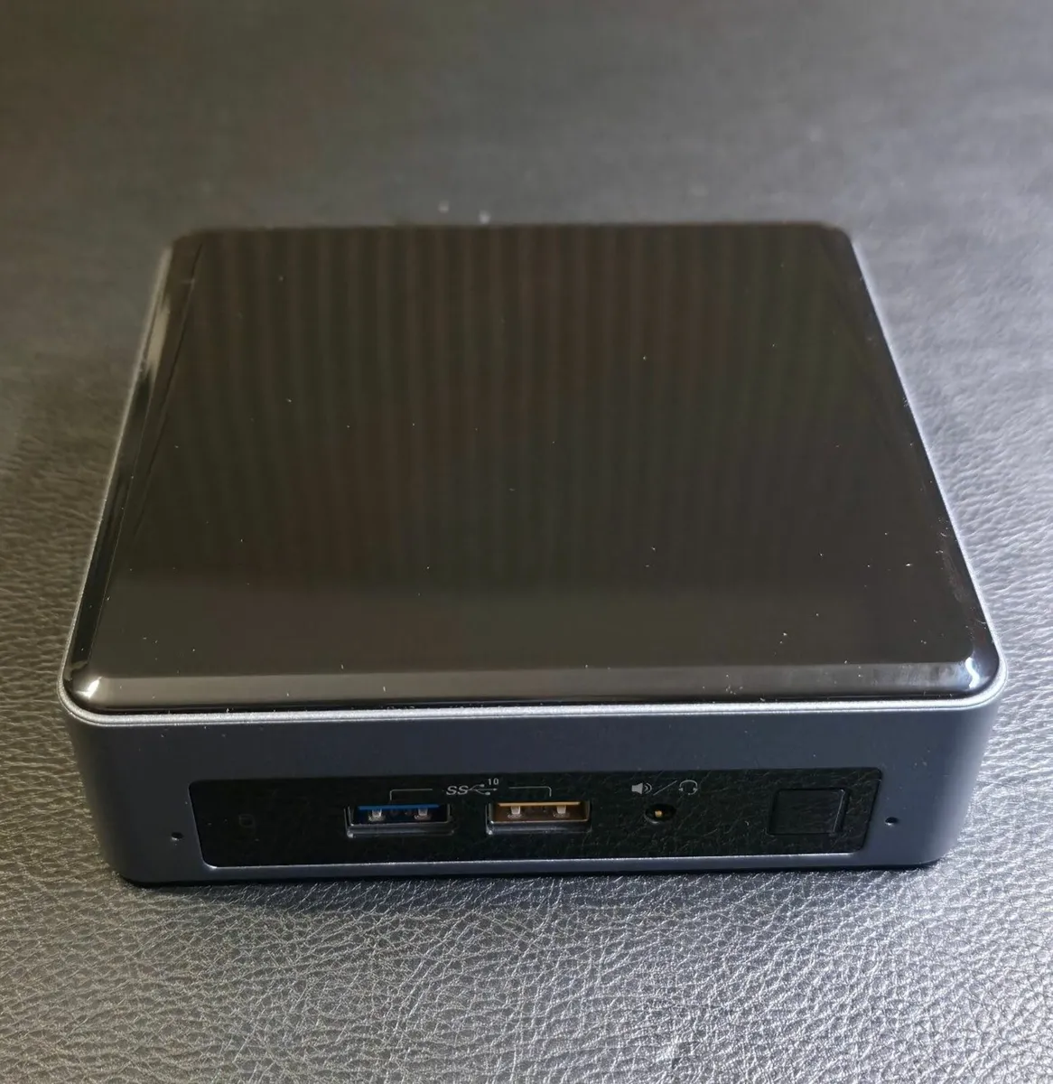 Intel NUC 8 Mini PC | Win 11, Core i5, 256GB/16GB - Image 4