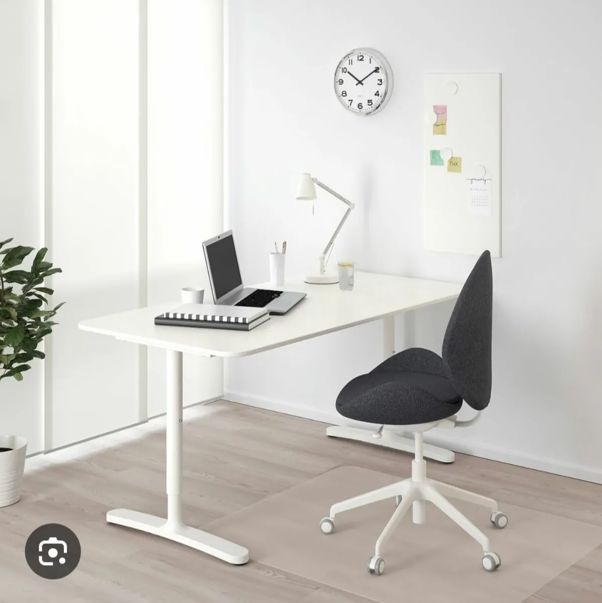 8 Office desks - FREE