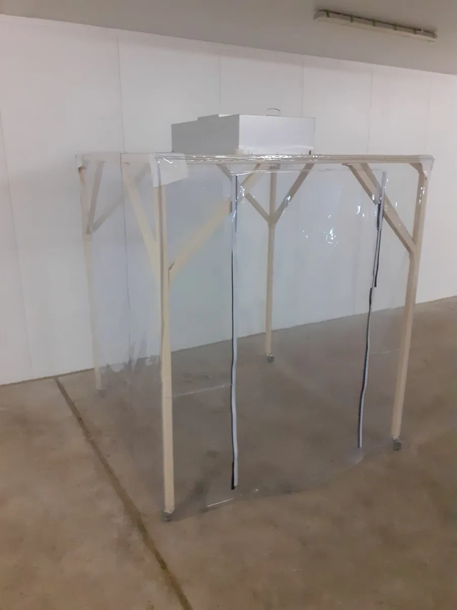 Booth/Cleanroom - Image 1