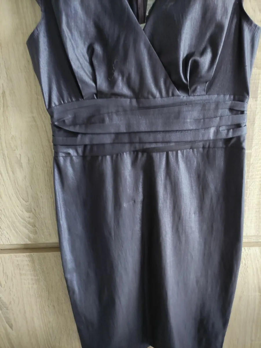 new quality dress fits size sm m - Image 2