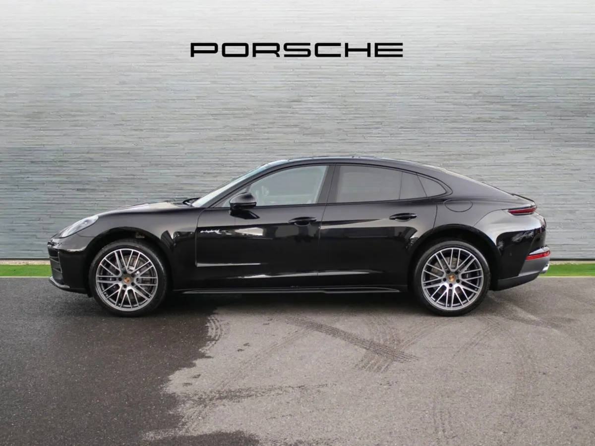 Porsche Panamera 4 E-Hybrid (New 2026) - Image 4