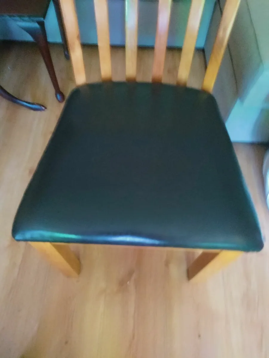 Kitchen chairs for sale - Image 2