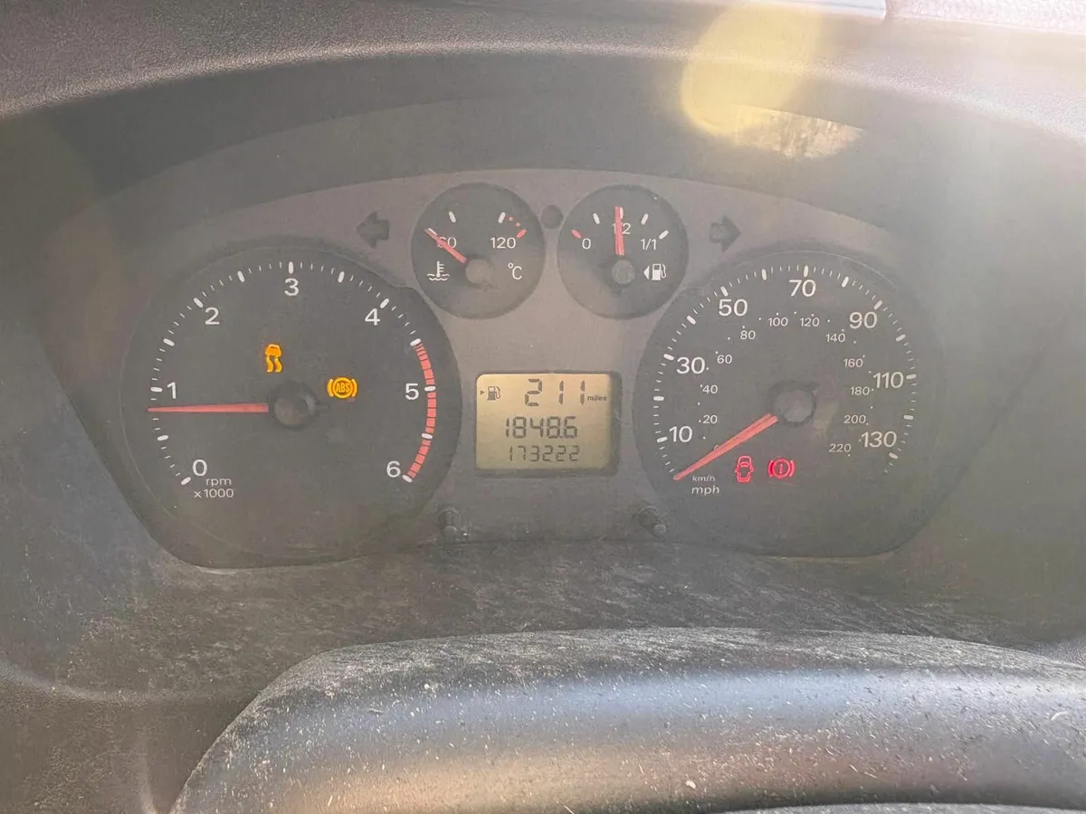 Ford Dropside Van 2011 - Image 4