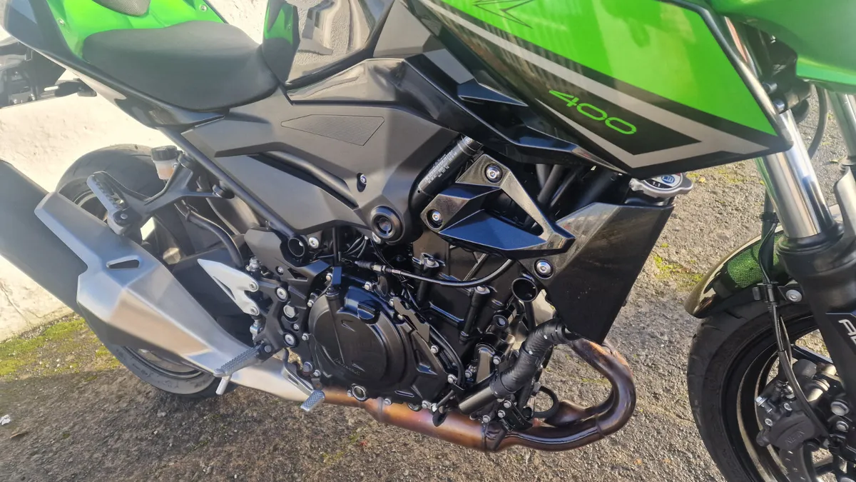 Z400 @ Doyles Athlone - Image 3