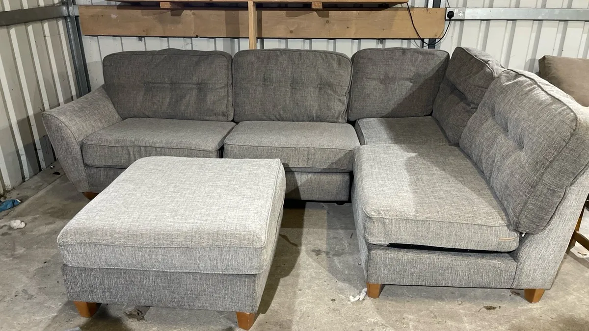 Corner sofa with ottoman - Image 1