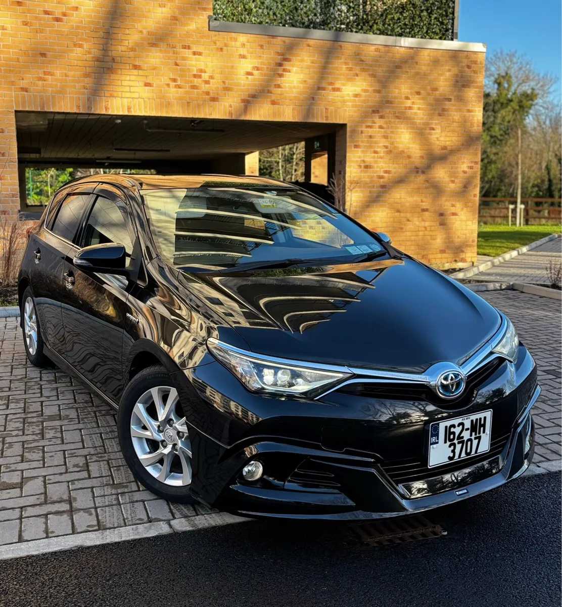 🔥Toyota Auris Hybrid🔋2-years NCT*** - Image 1