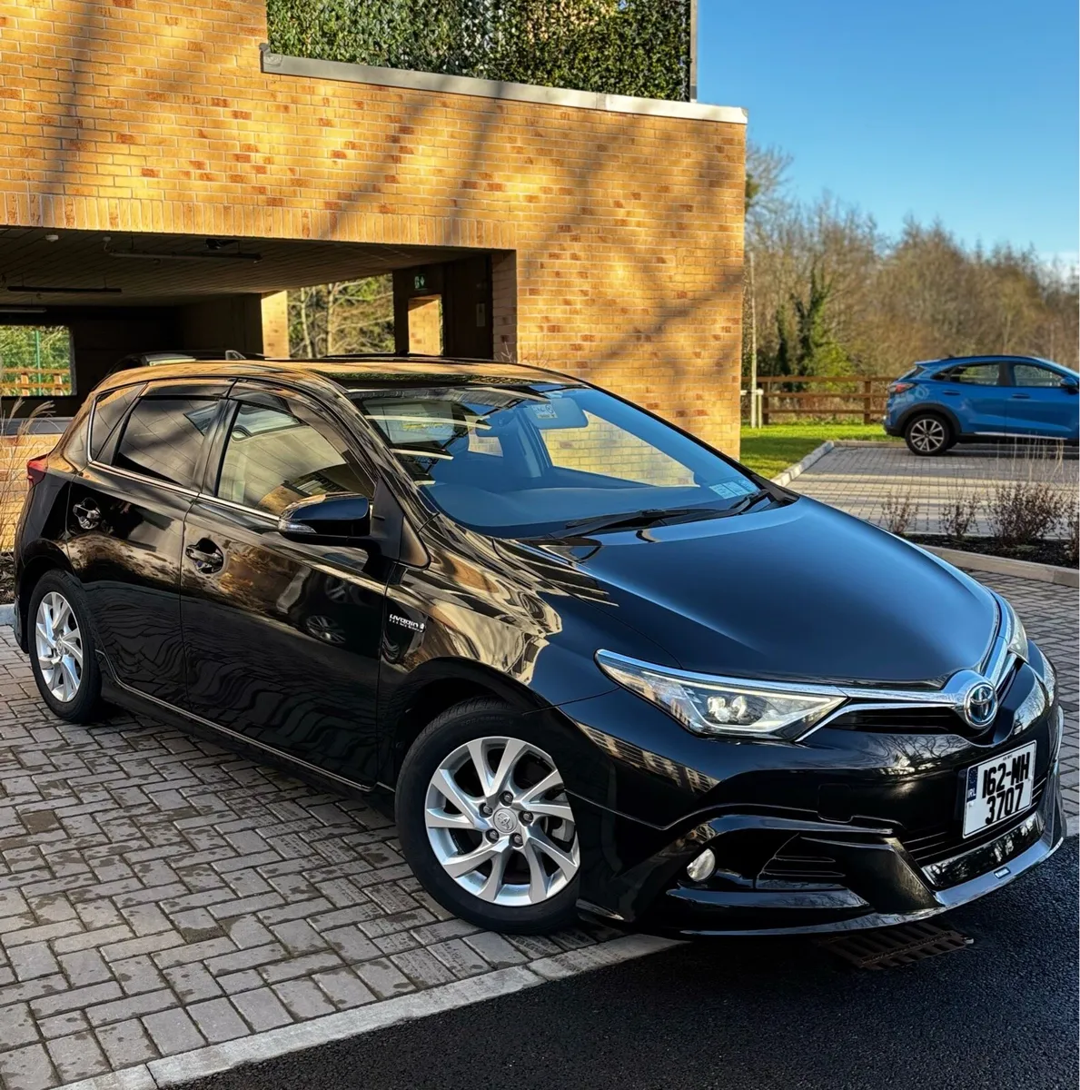 🔥Toyota Auris Hybrid🔋2-years NCT*** - Image 2