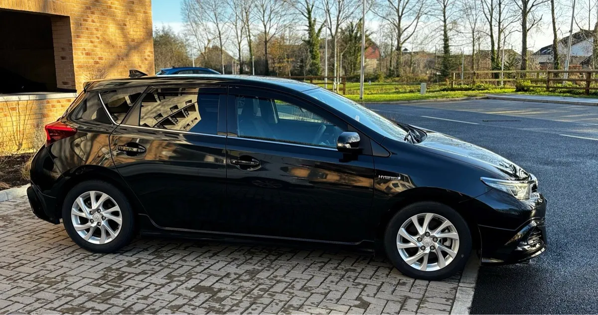 🔥Toyota Auris Hybrid🔋2-years NCT*** - Image 3
