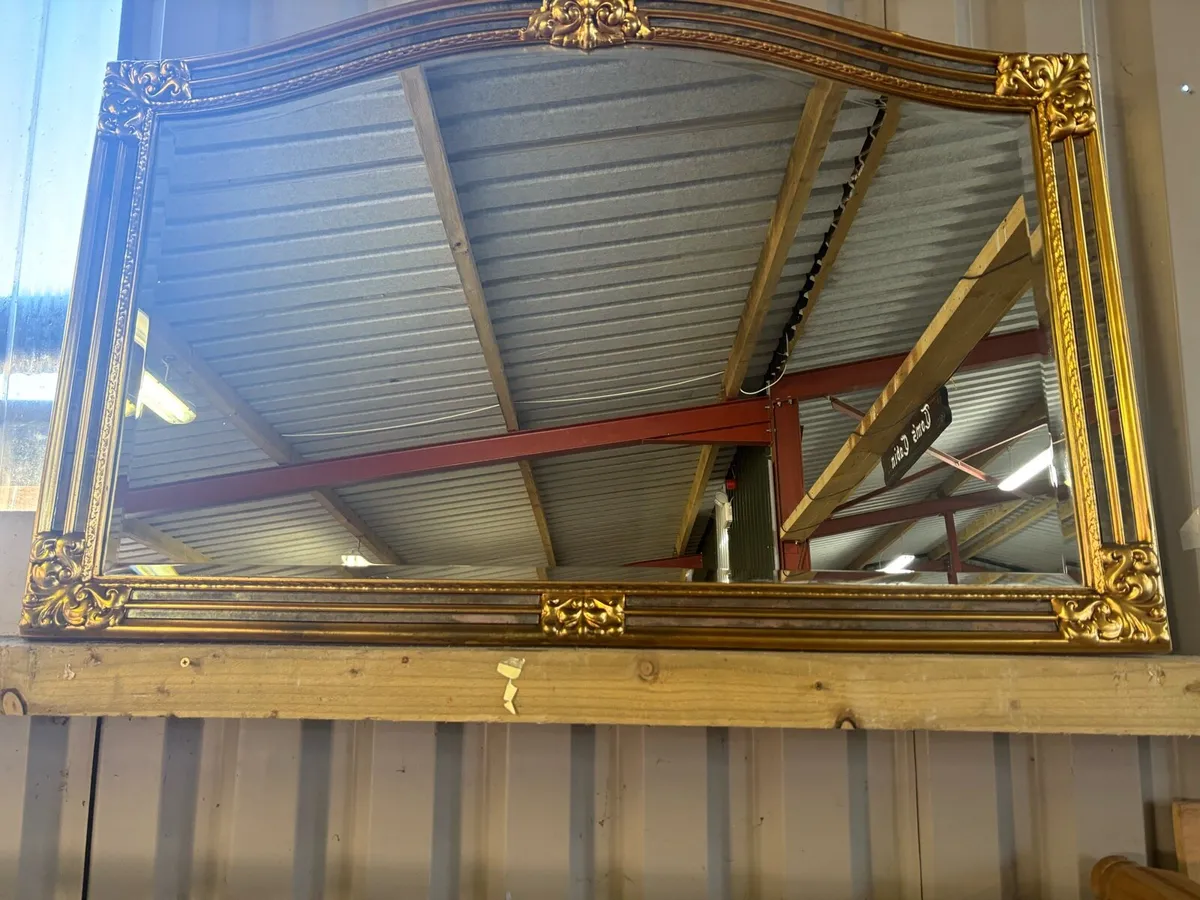 Gilt bevelled overmantle mirror - Image 3