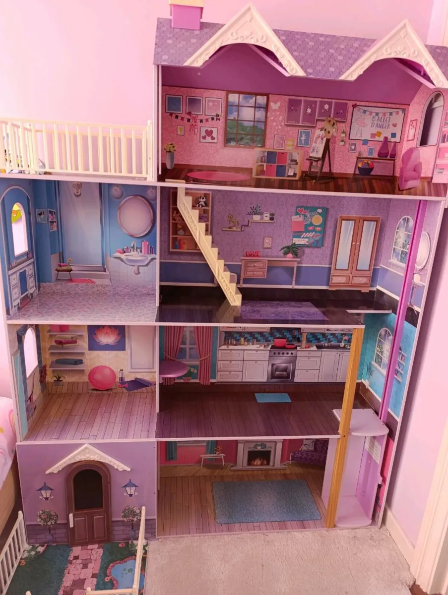 Dolls House - Image 1