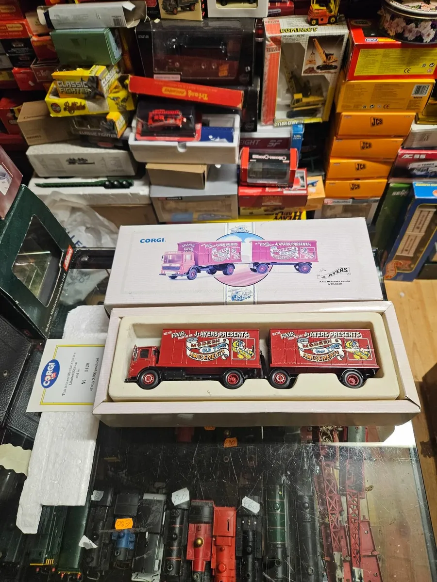 Corgi Circus Fair Ground Showmans Range - Image 1