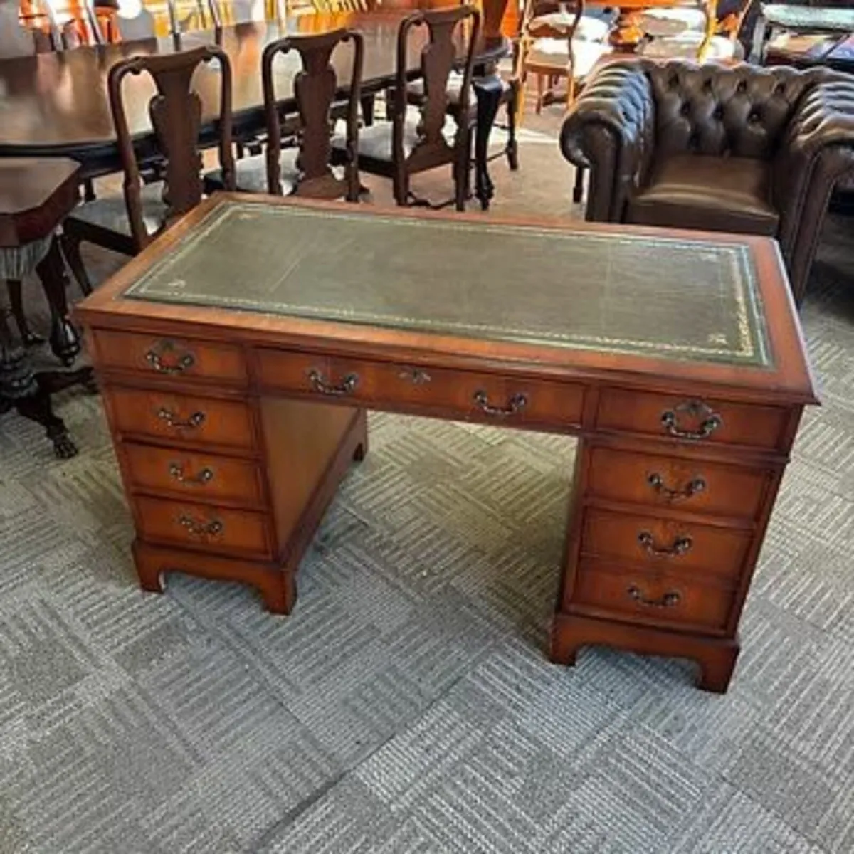 Fabulous mahogany olive green leather pedestal wri