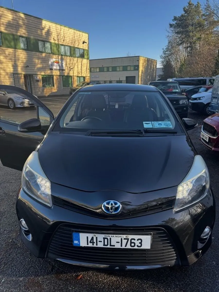 2014 Toyota Yaris - Image 4