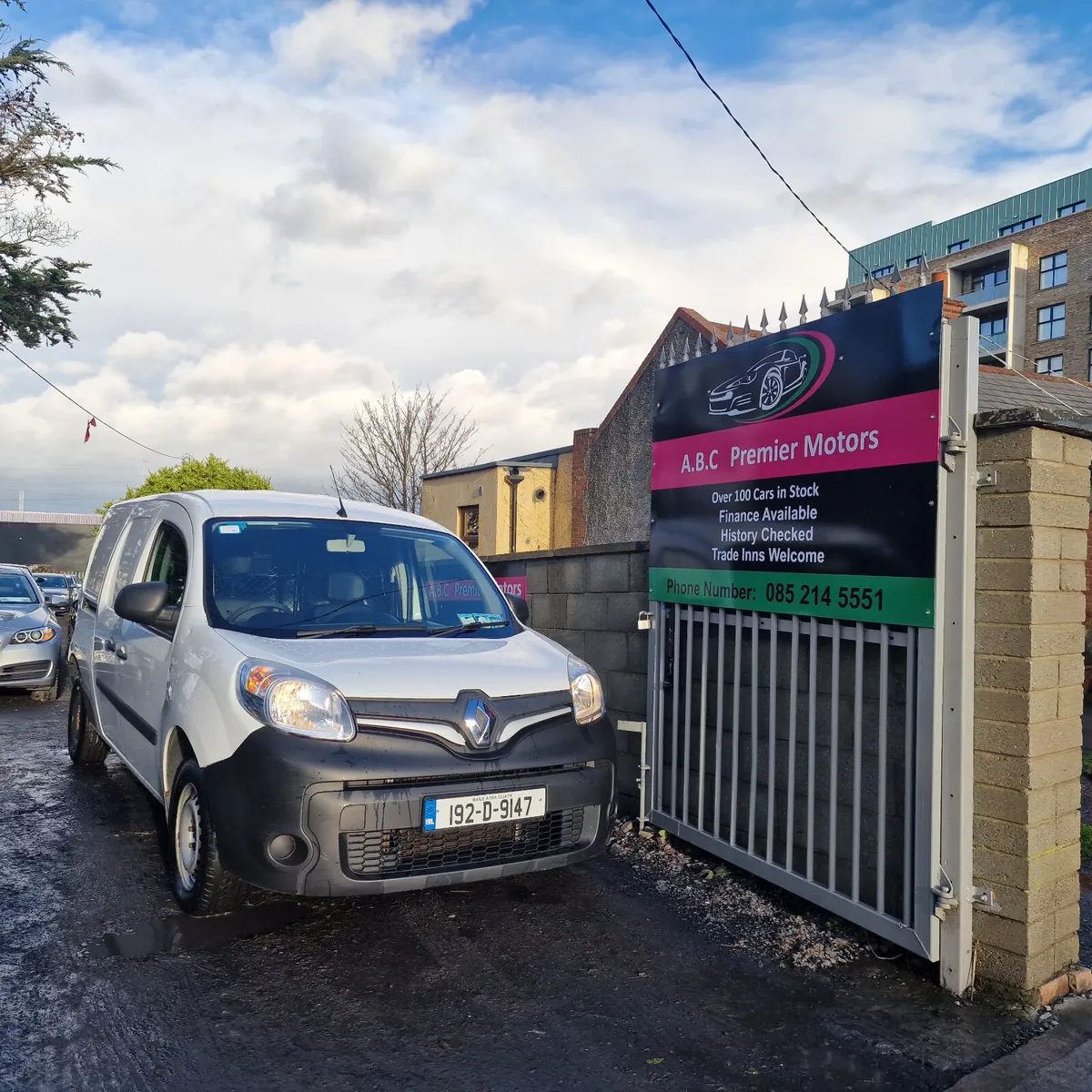 Renault Kangoo 2019 Low miles only 86k miles - Image 2