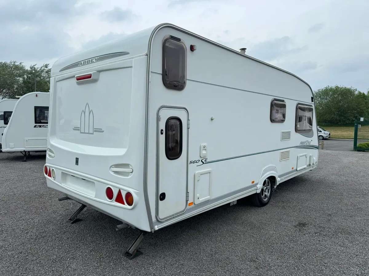 2005 Abbey Freestyle 560 6 Berth Touring Caravan - Image 3