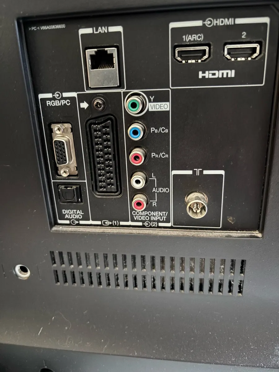 40’’ Toshiba TV - Image 3