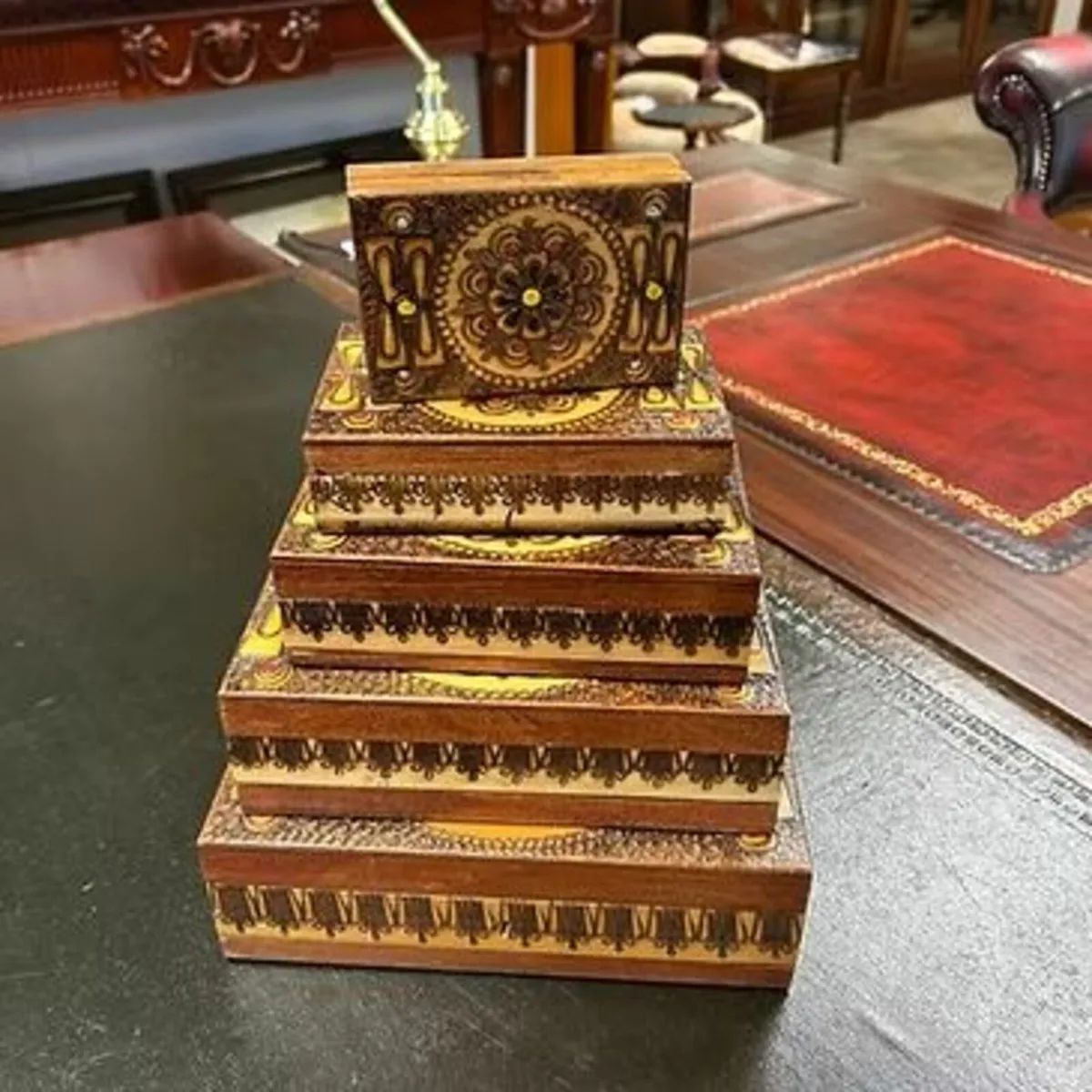 Mid 20th century carved wooden jewellery/trinket