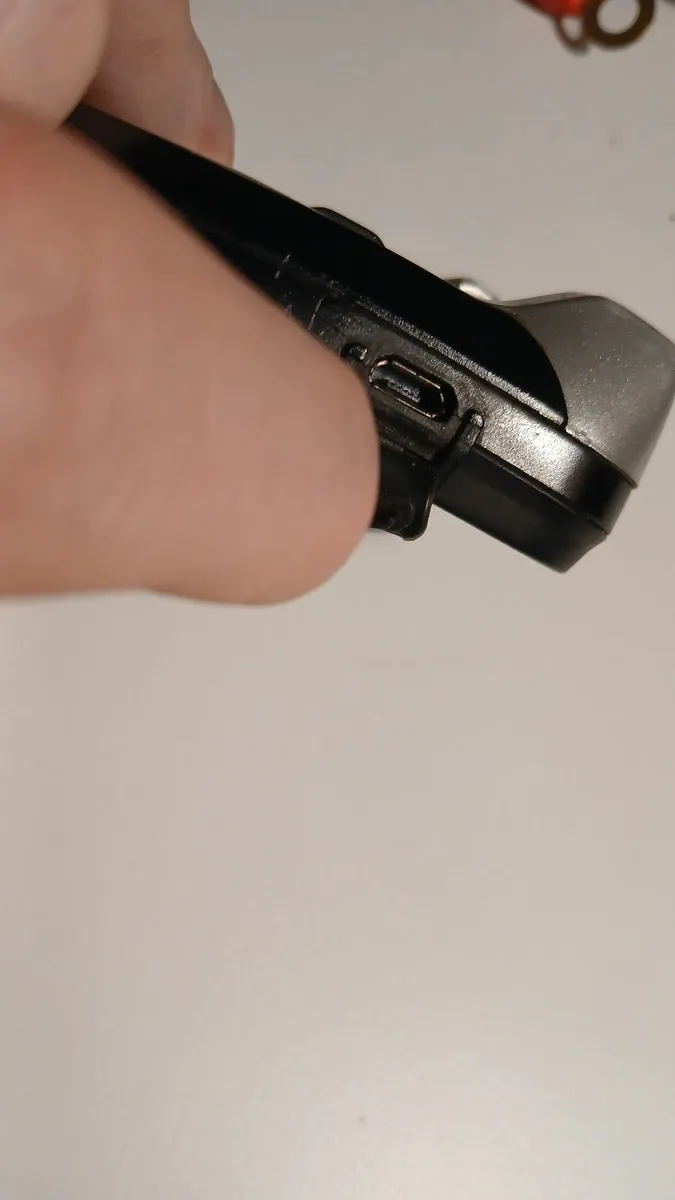 Cardo Packtalk Motorcycle Intercom Mesh Radio - Image 2