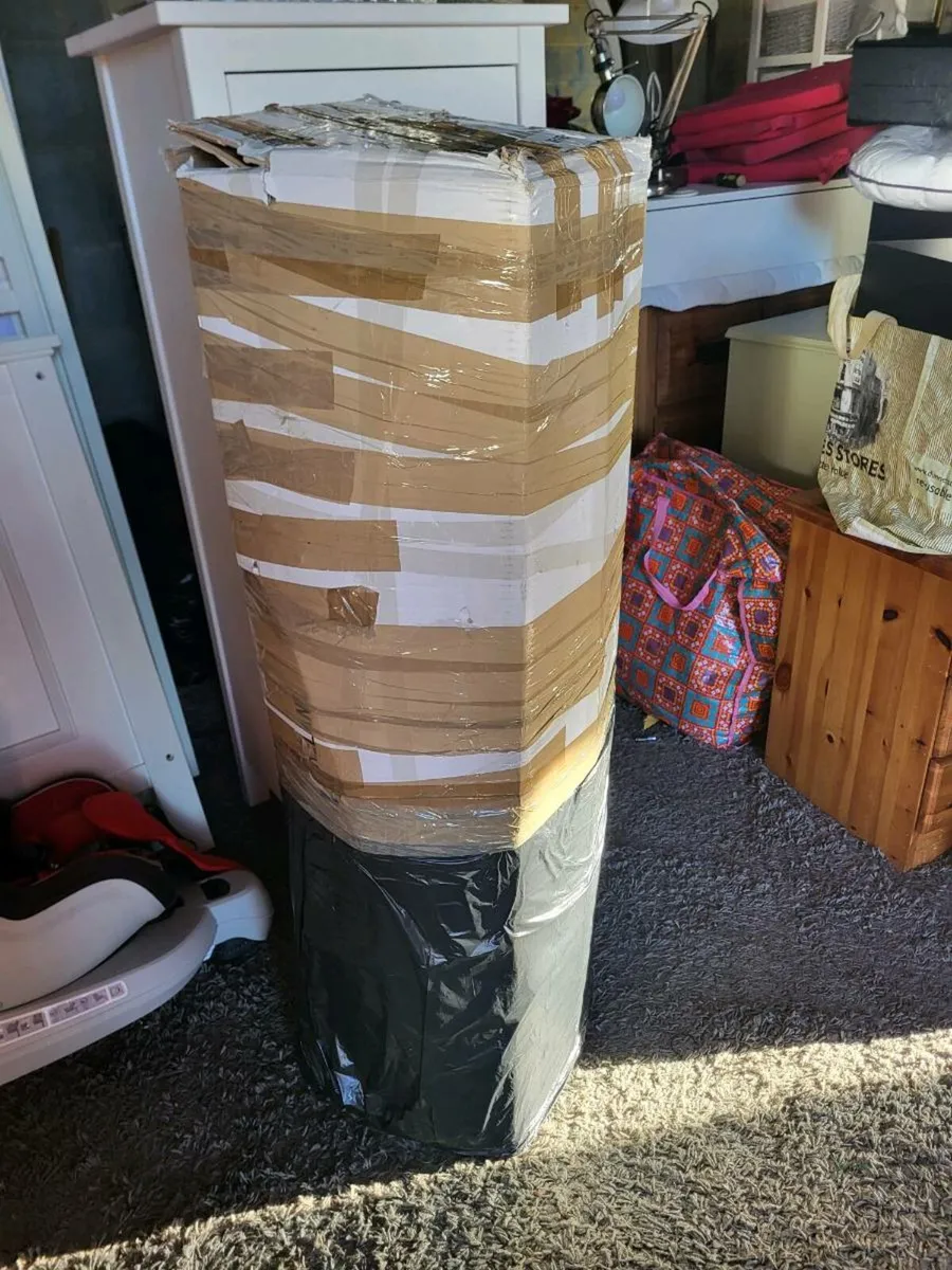 7 foot Christmas tree - Image 2