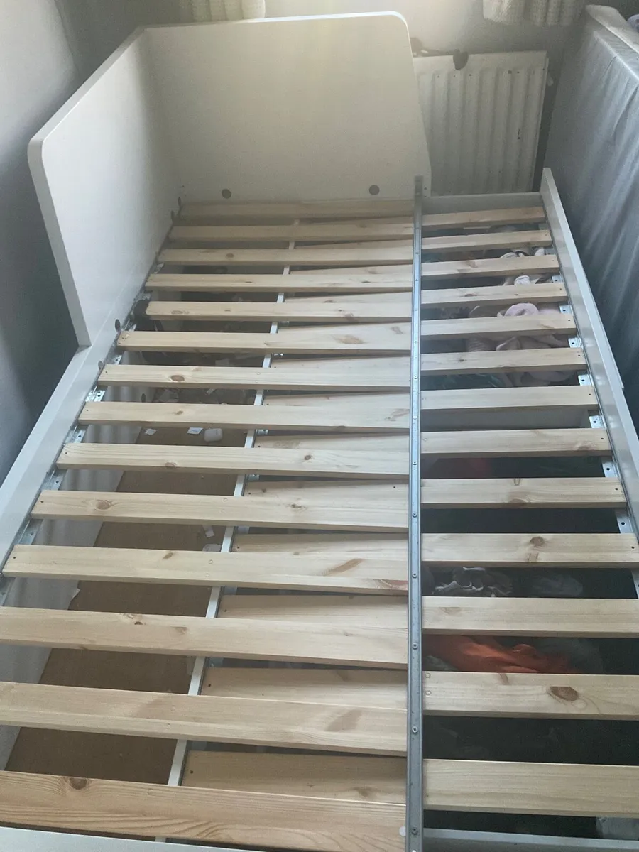 Extendable bed frame with storage - Image 4