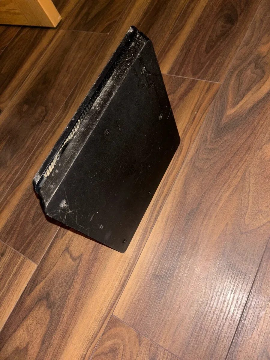 PlayStation 4 slim 500gb - Image 2