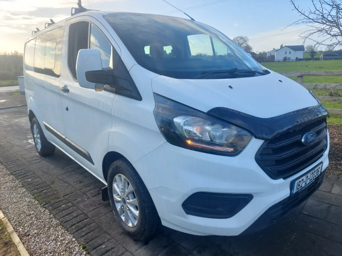 TRANSIT CUSTOM 182' 5 SEATER / FACTORY CREWCAB - Image 1