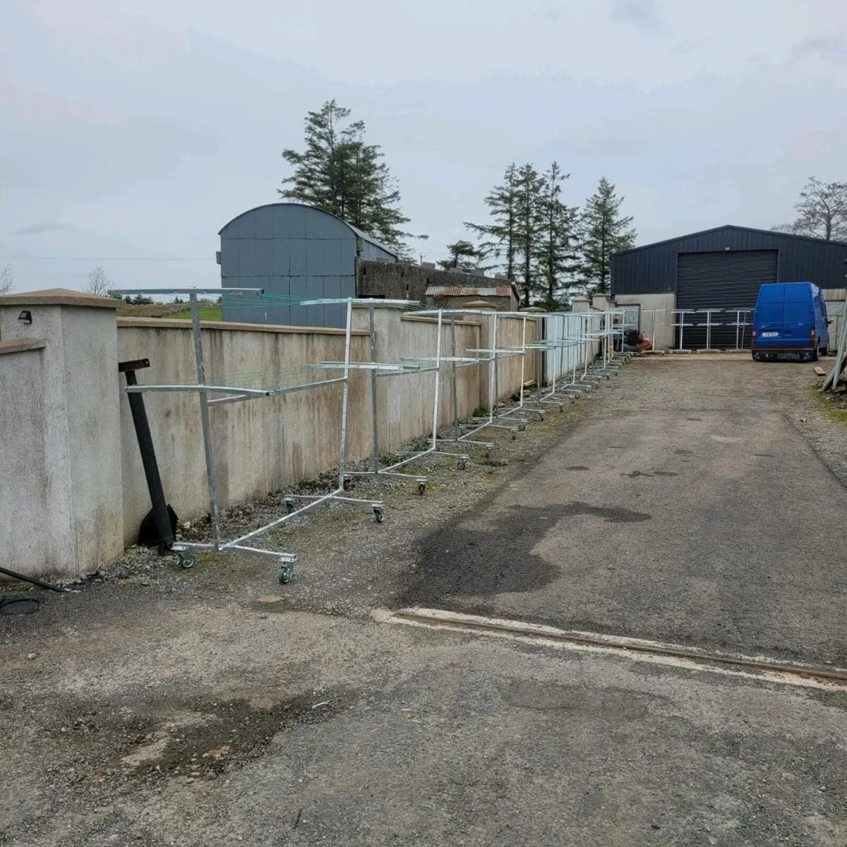 Mobile clothes lines - Image 2