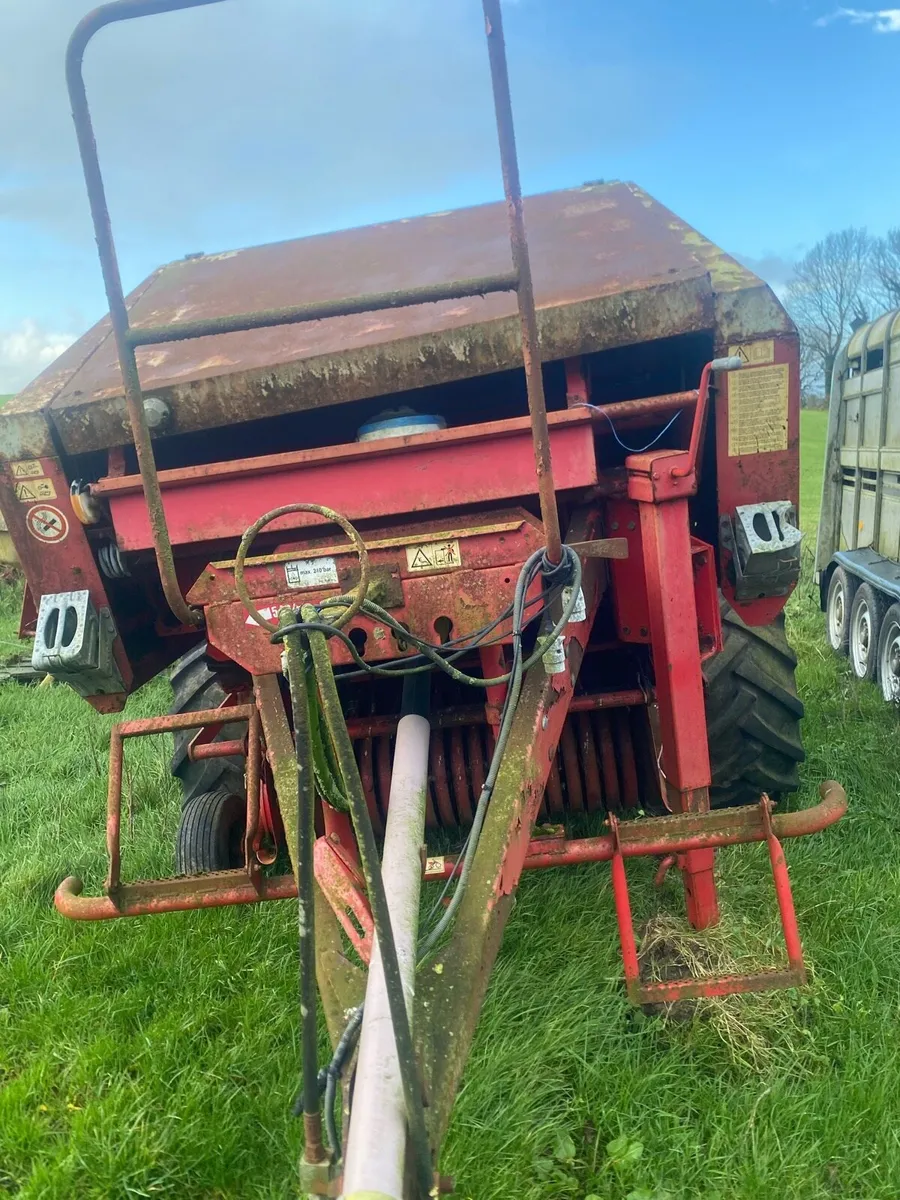 Round baler - Image 2