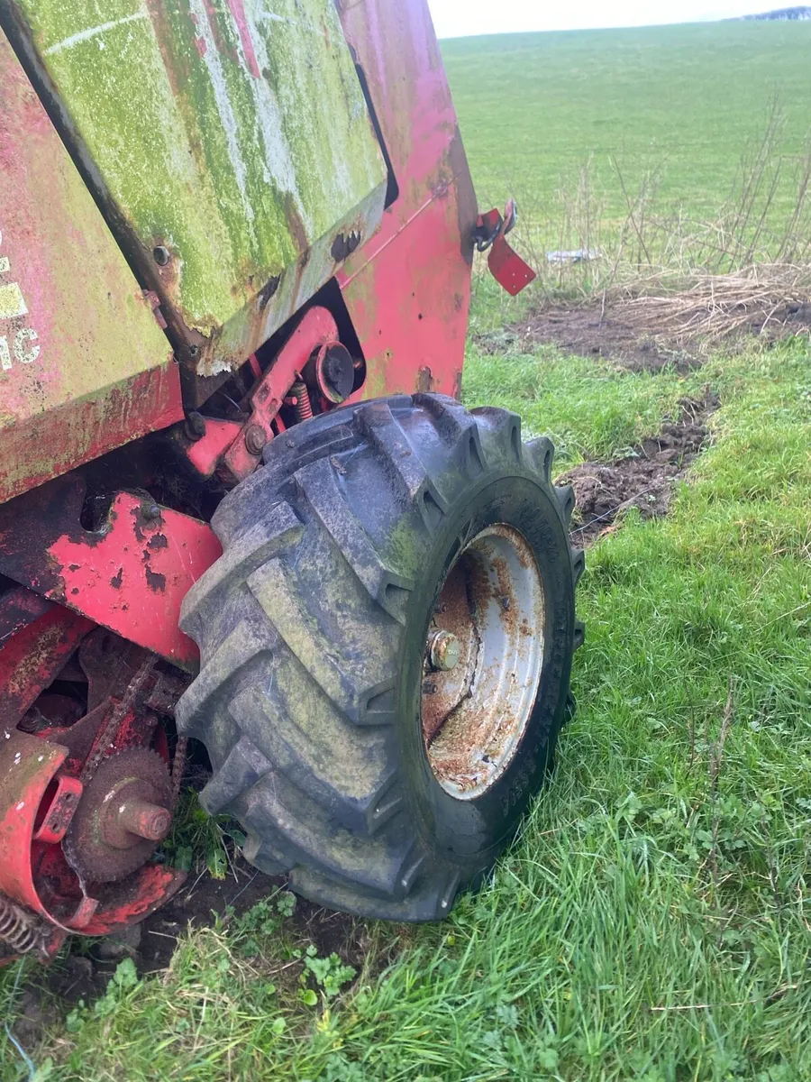 Round baler - Image 4
