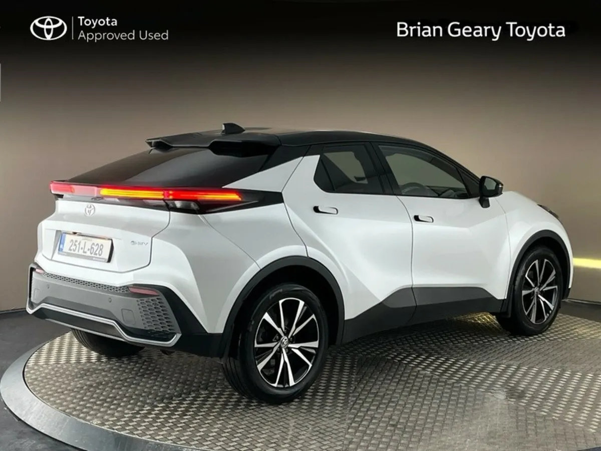 Toyota C-HR HYBRID SPORT+ - Image 2