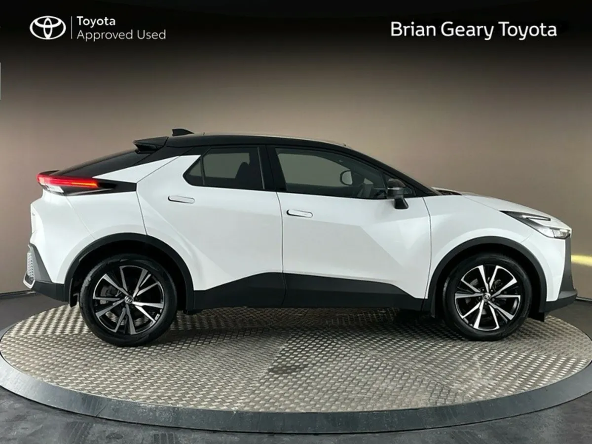 Toyota C-HR HYBRID SPORT+ - Image 3