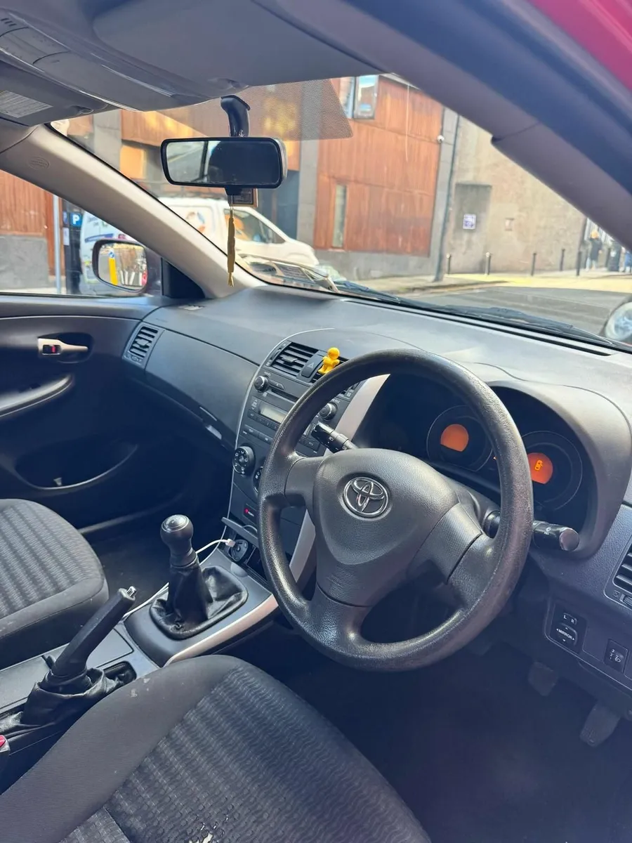 Toyota Corolla 2008 - Image 2