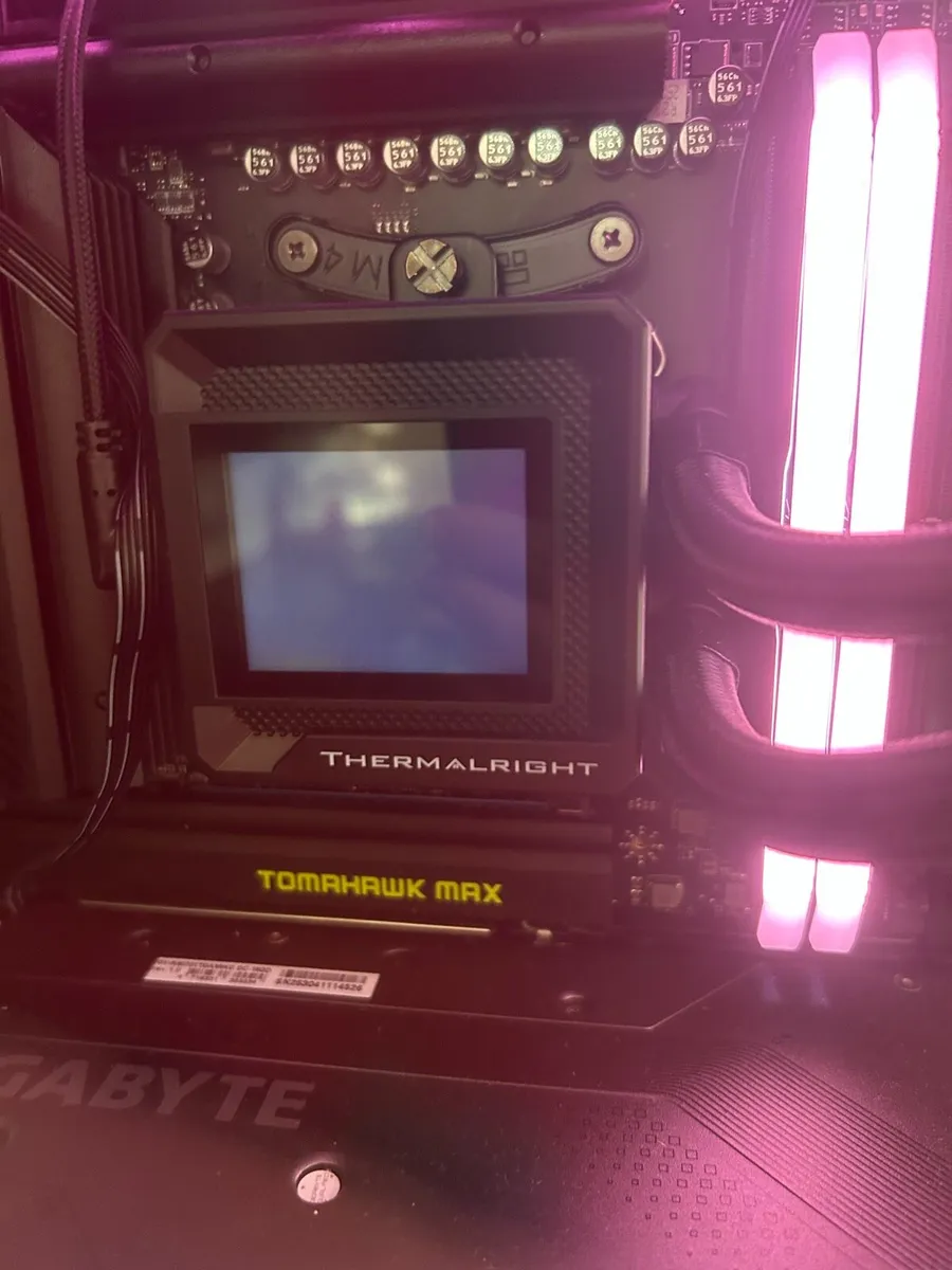 Radeon™ RX 9070 XT, Ryzen 7 9800x3d, 32gb ram - Image 3