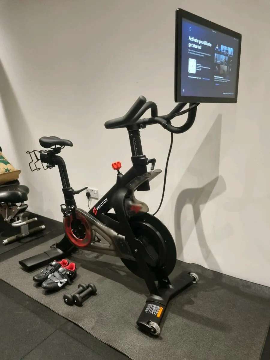 Peloton Bike (Swivel Screen) - Image 4