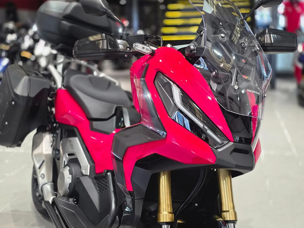 Honda ADV750 - Image 2