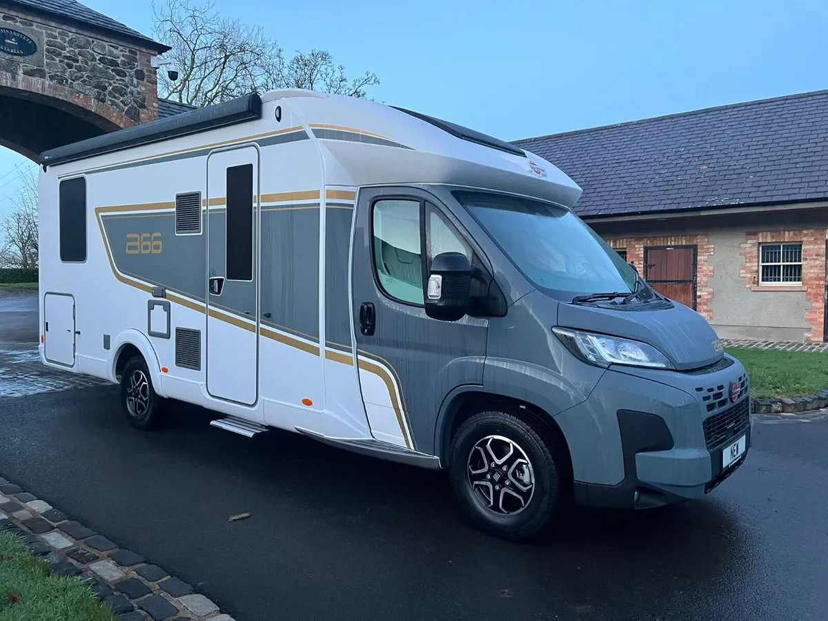 Burstner B66 744 TD - Automatic - Image 2