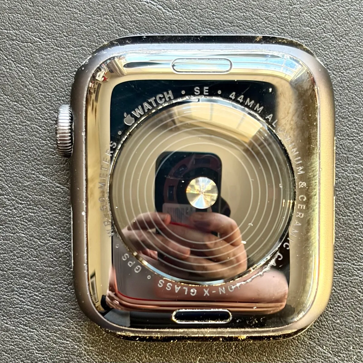 Apple Watch SE GPS, 44mm Space Gray Aluminum Case - Image 2