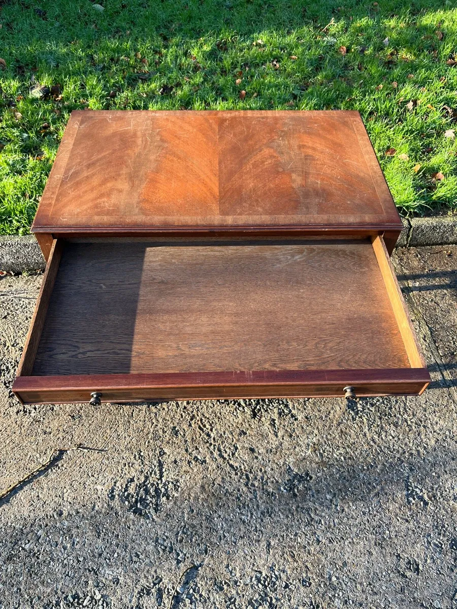 Vintage table - Image 2