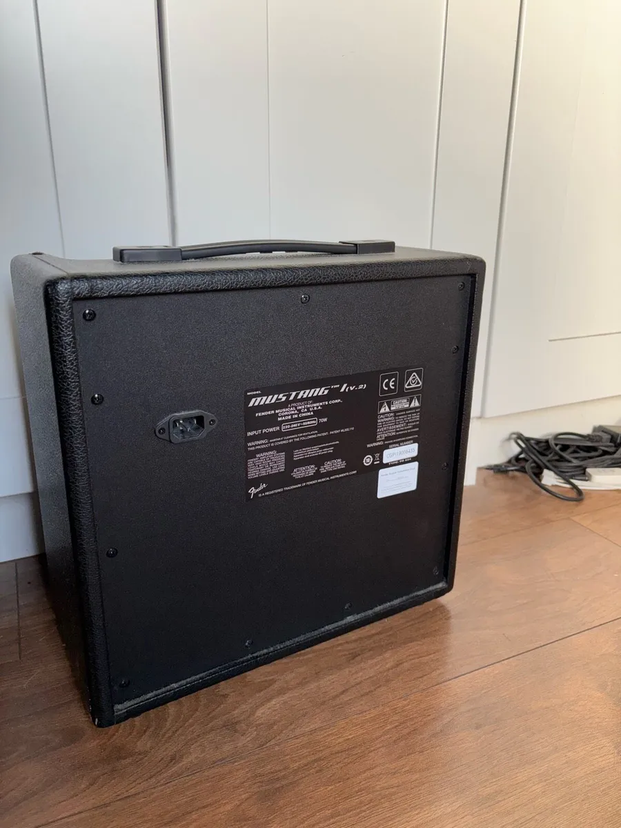 Fender Mustang V.2 - Image 3