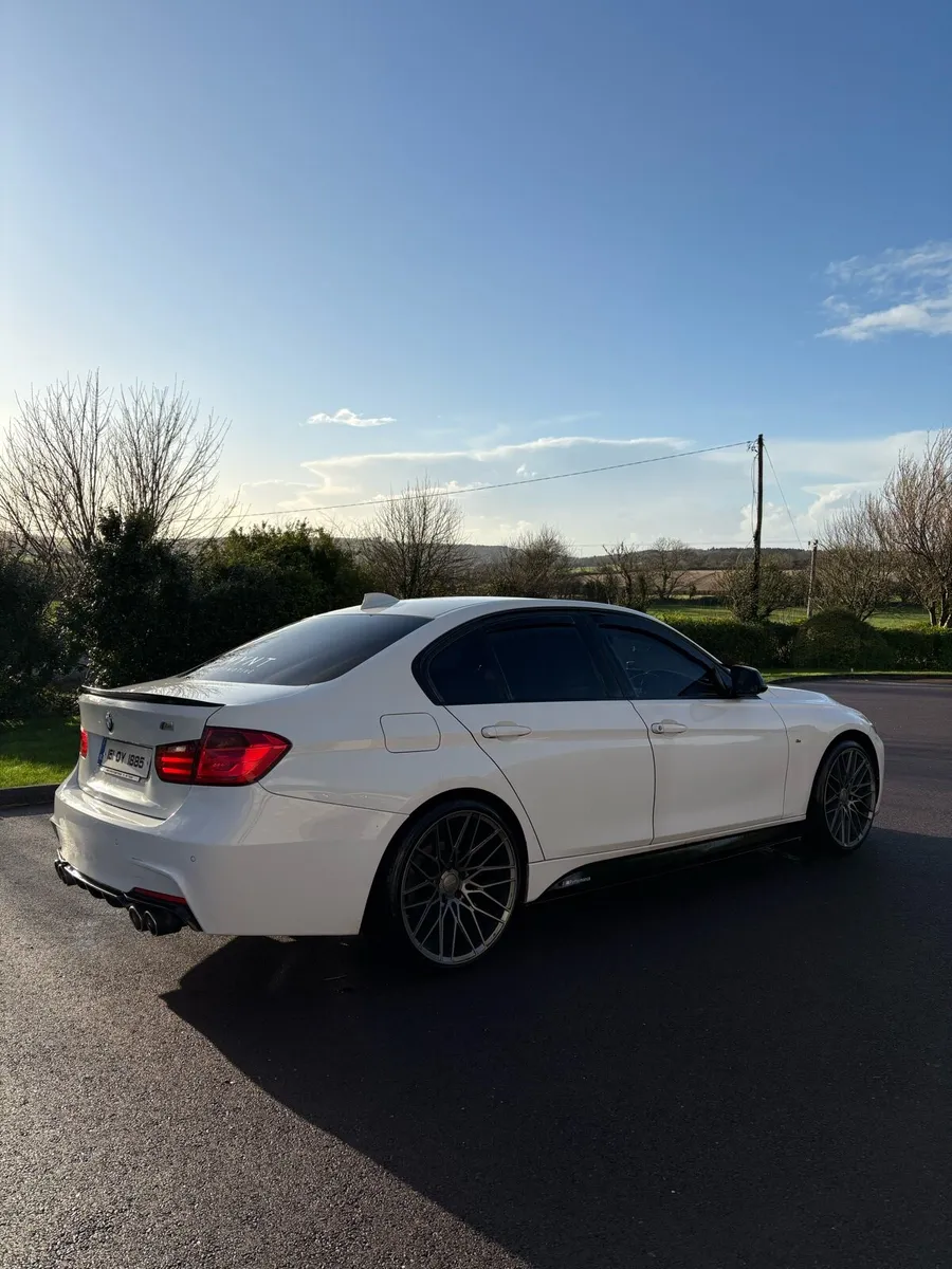 BMW 320D - Image 1