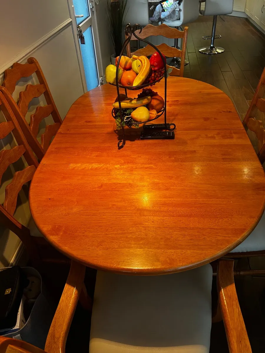 Kitchen Table and chairs - Image 2