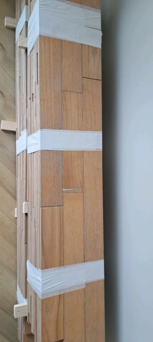 Canadian red oak solid flooring - Image 1