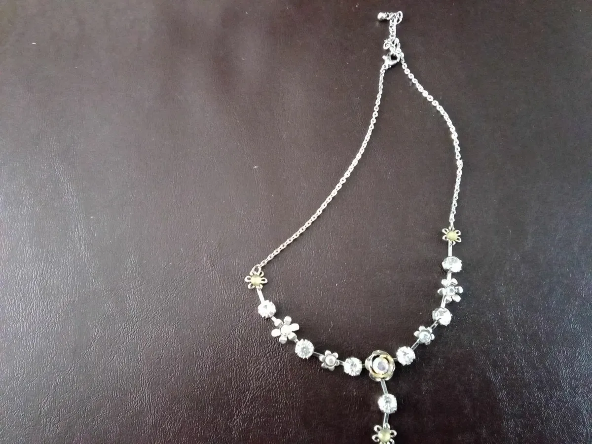 Costume Jewellery Necklace. - Image 1