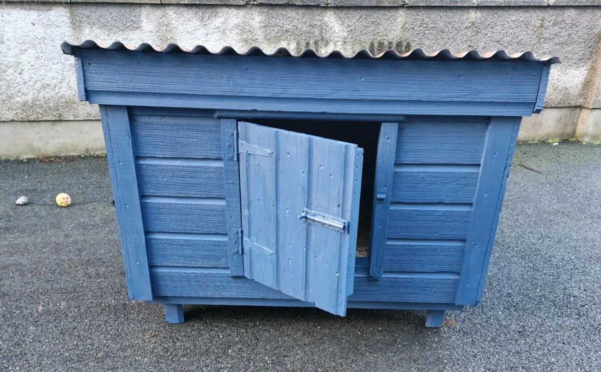 Dog Kennel - Image 1