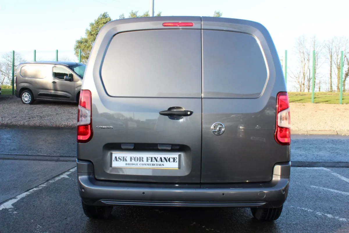 2021 Vauxhall Combo 2000 L1H1 Sportive - Image 4