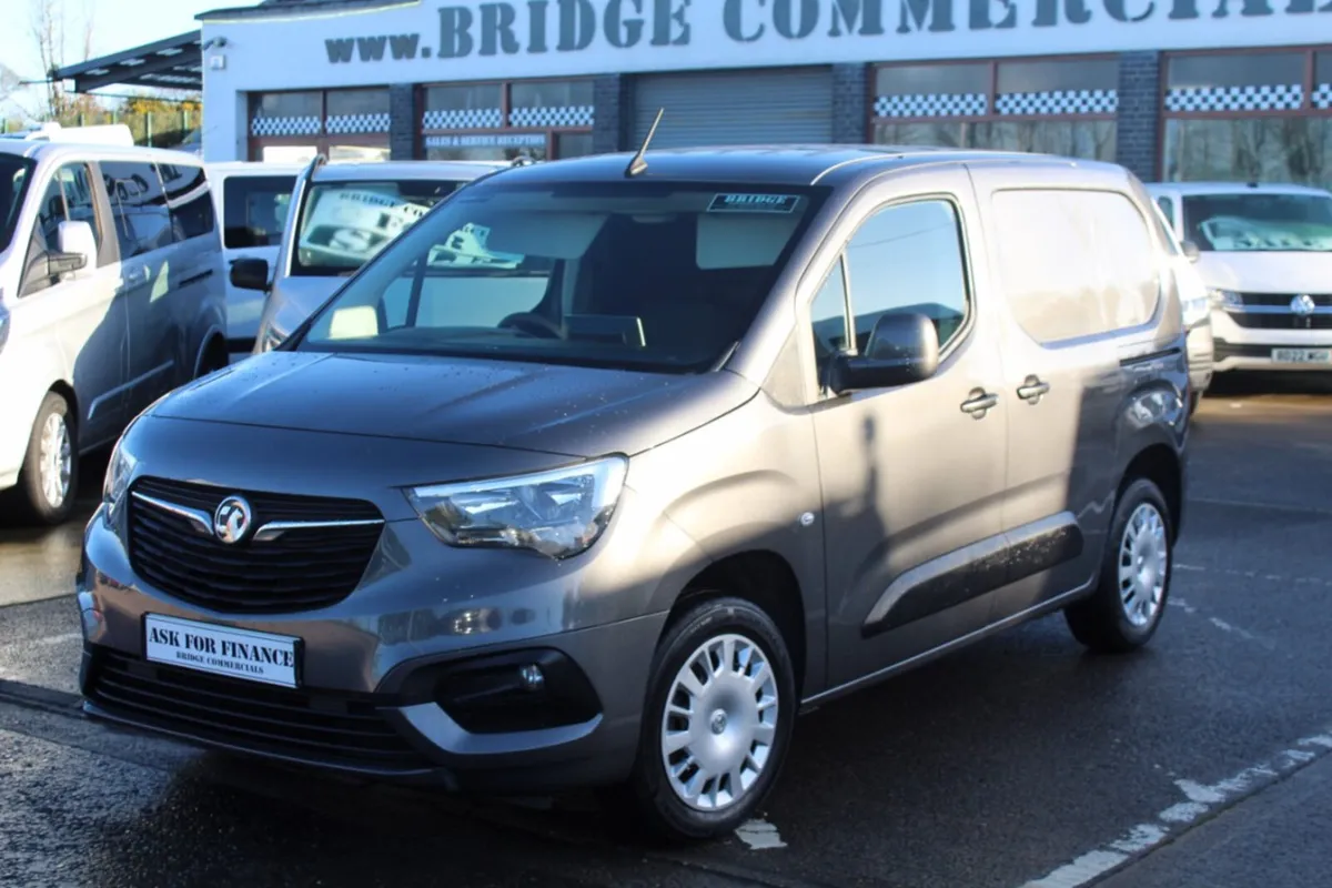 2021 Vauxhall Combo 2000 L1H1 Sportive - Image 1