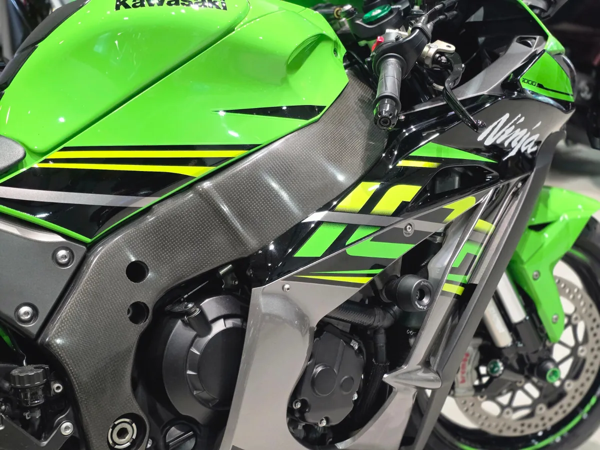 Kawasaki ZX10RR KRT - Image 4